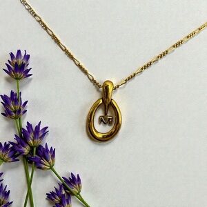 Low start. Authentic Nina Ricci Gold Plated Pendant Necklace